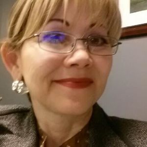 Meet your Posher, Elizabeth